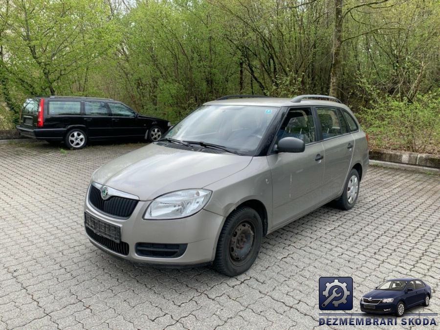 Faruri skoda fabia 2010