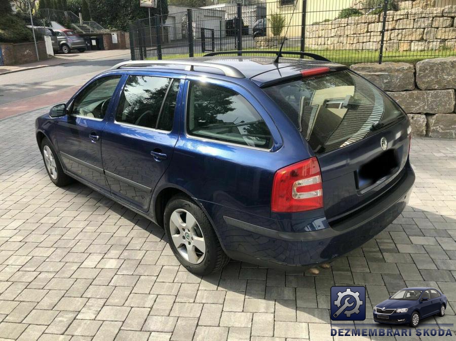 Motoras stropitor parbriz skoda octavia 2014