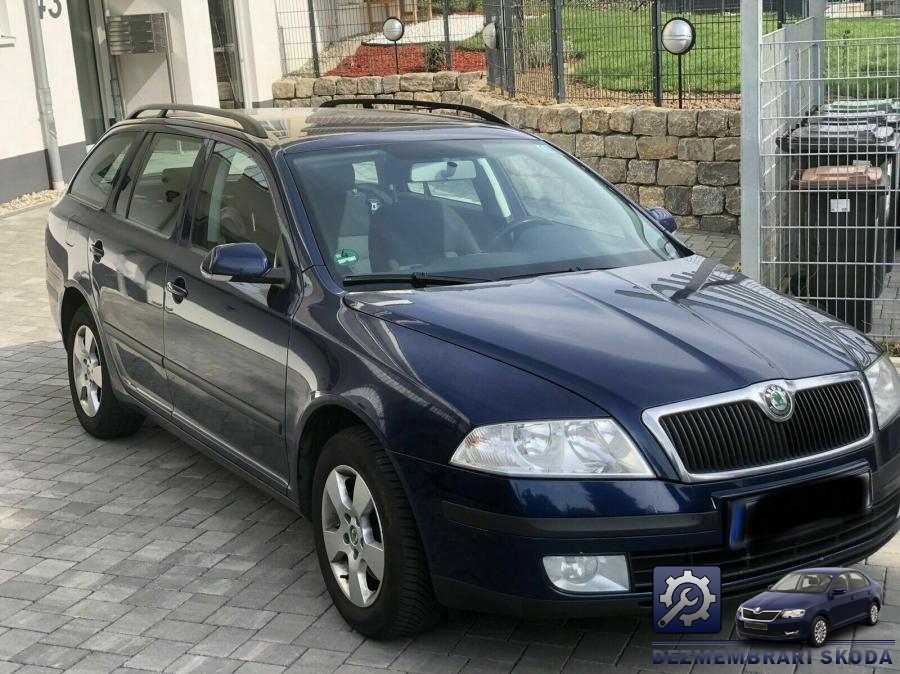 Motoras stropitor parbriz skoda octavia 2014